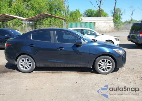 2017 Toyota Yaris Ia z USA, uszkodzony, nr VIN 3MYDLBYV5HY170037
